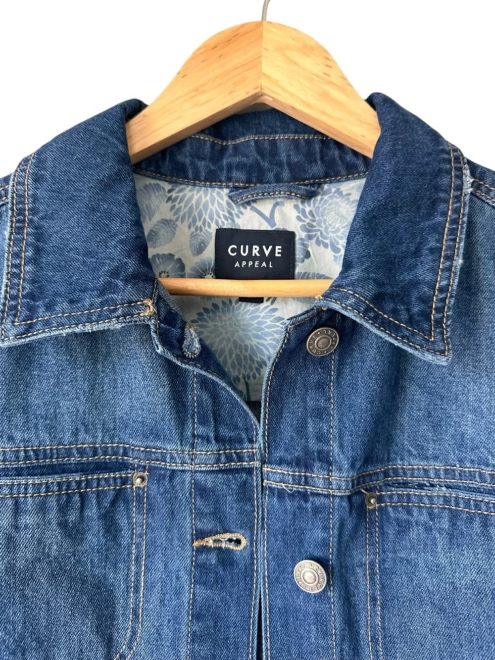 CURVE Button-Front Denim Jacket in Deep Blue Wash, Medium
